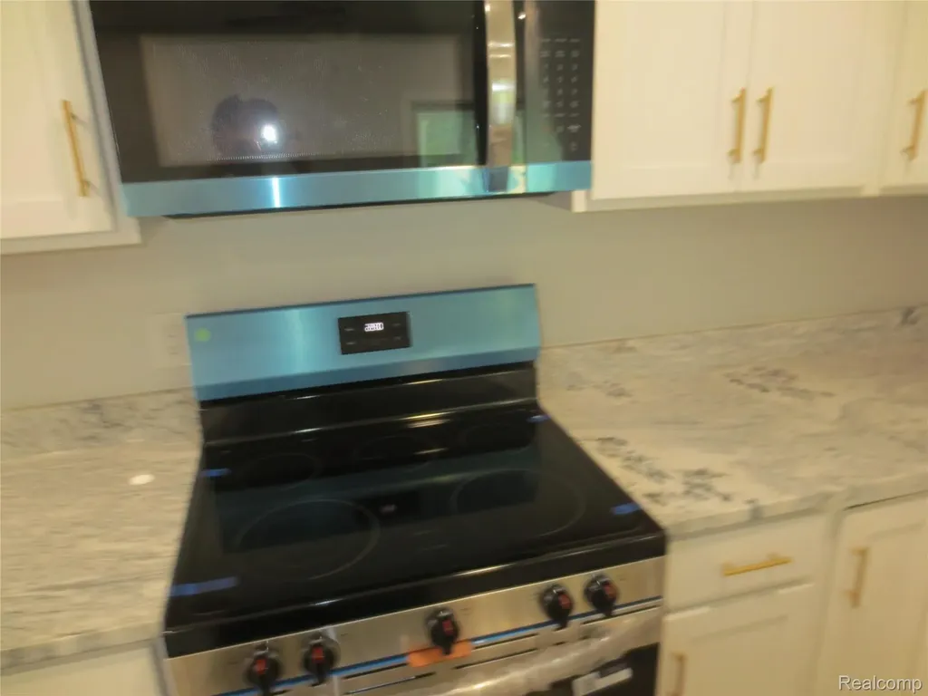 34600 Michelle Drive Romulus City MI 48174