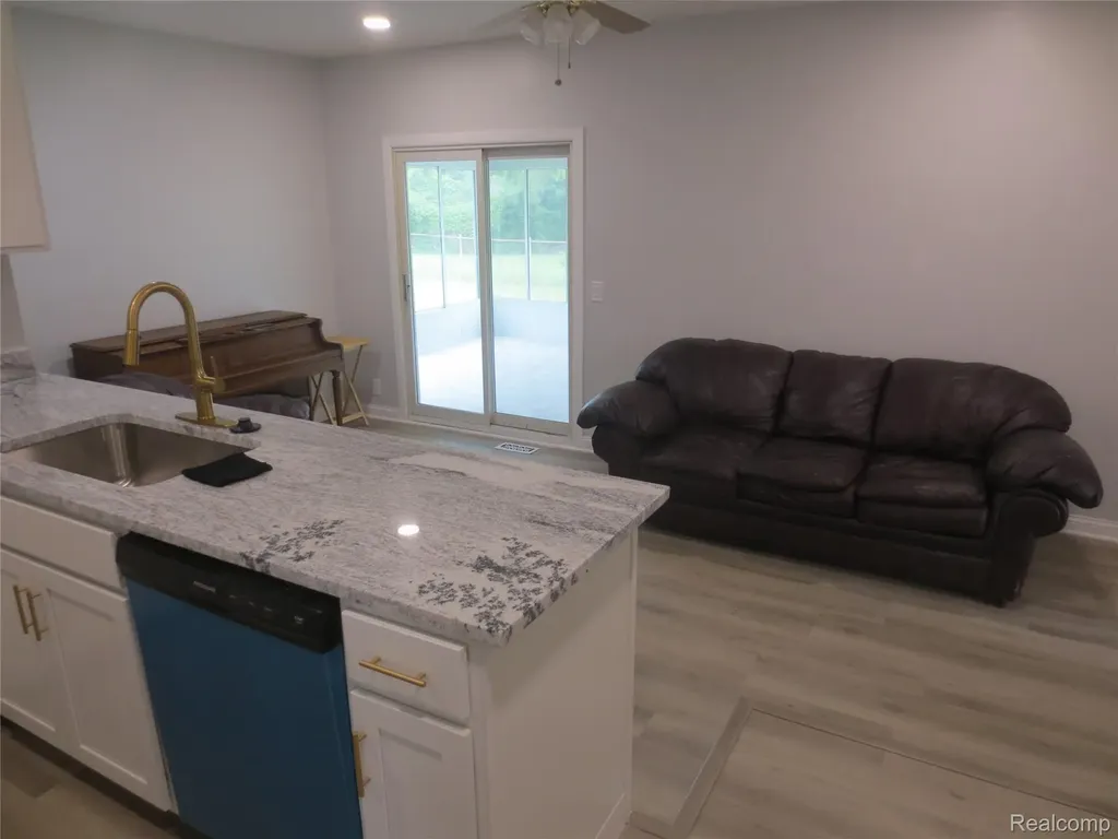 34600 Michelle Drive Romulus City MI 48174