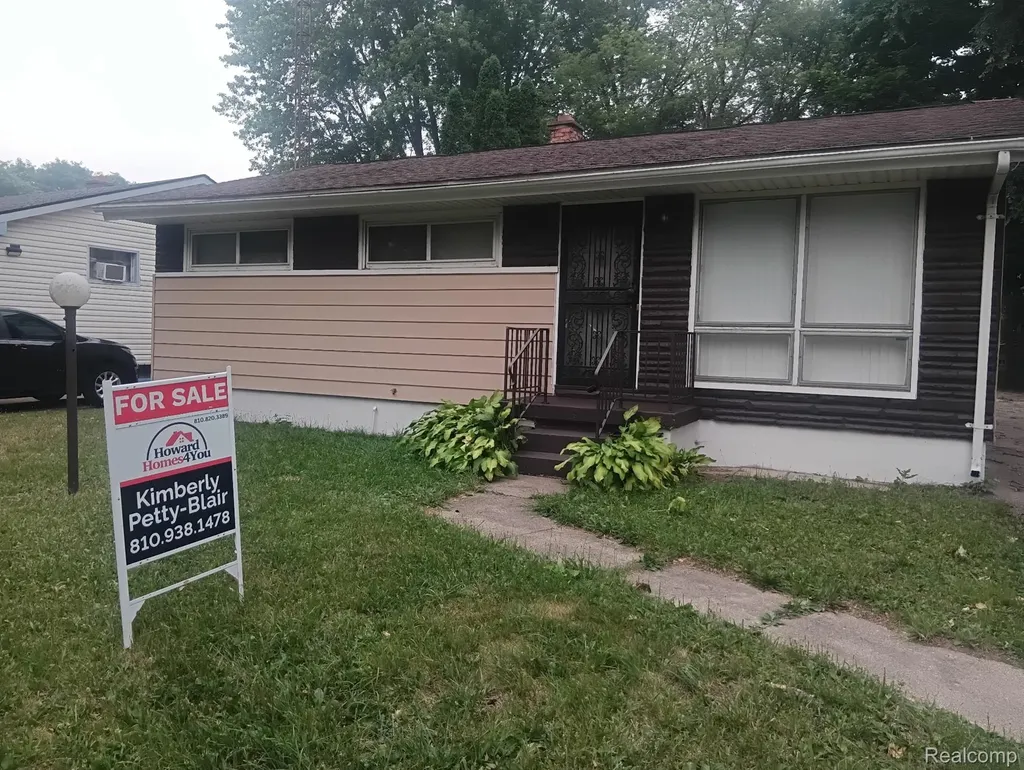 1913 Whittlesey Street Flint City MI 48503