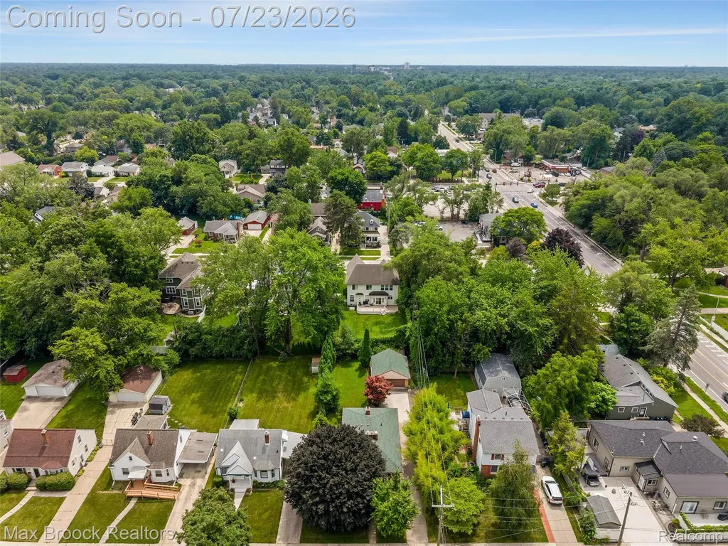 118 Midland Boulevard Royal Oak City MI 48073