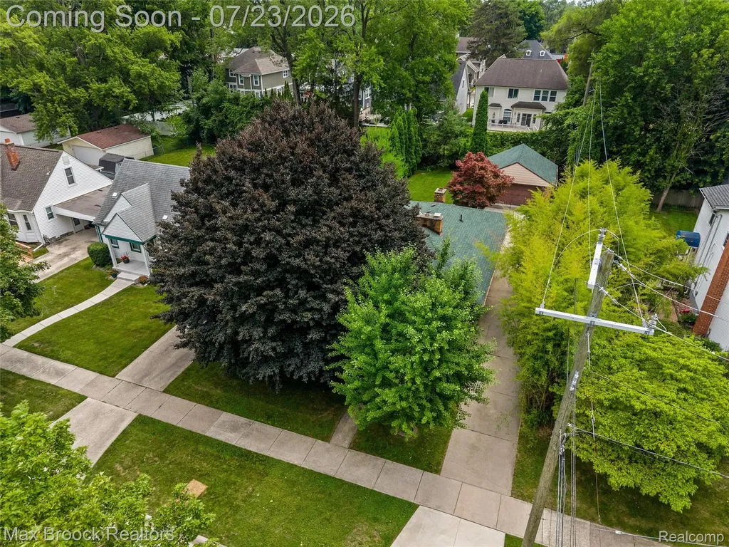 118 Midland Boulevard Royal Oak City MI 48073