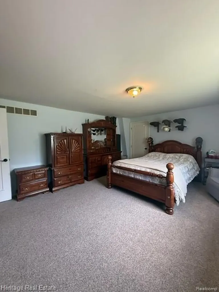 445 Mack Road Addison Township MI 48367