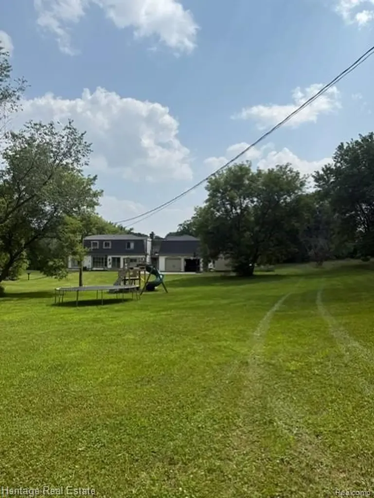 445 Mack Road Addison Township MI 48367