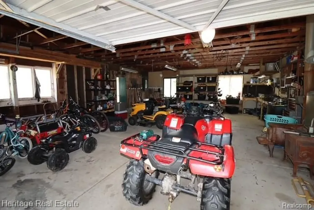 445 Mack Road Addison Township MI 48367
