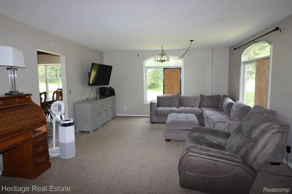 445 Mack Road Addison Township MI 48367