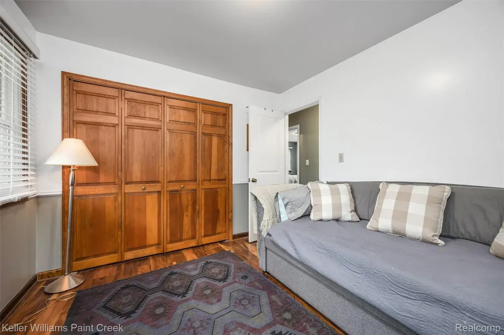340 Donegal Drive Rochester Hills City MI 48309