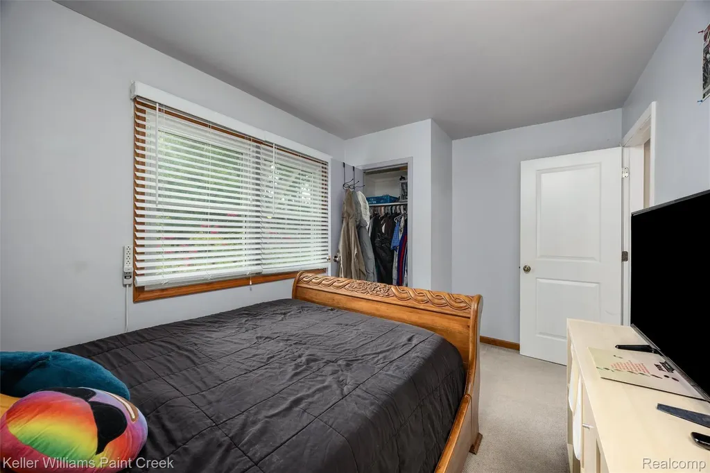 340 Donegal Drive Rochester Hills City MI 48309