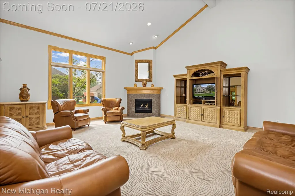 49787 Lakebridge Drive Shelby Charter Township MI 48315