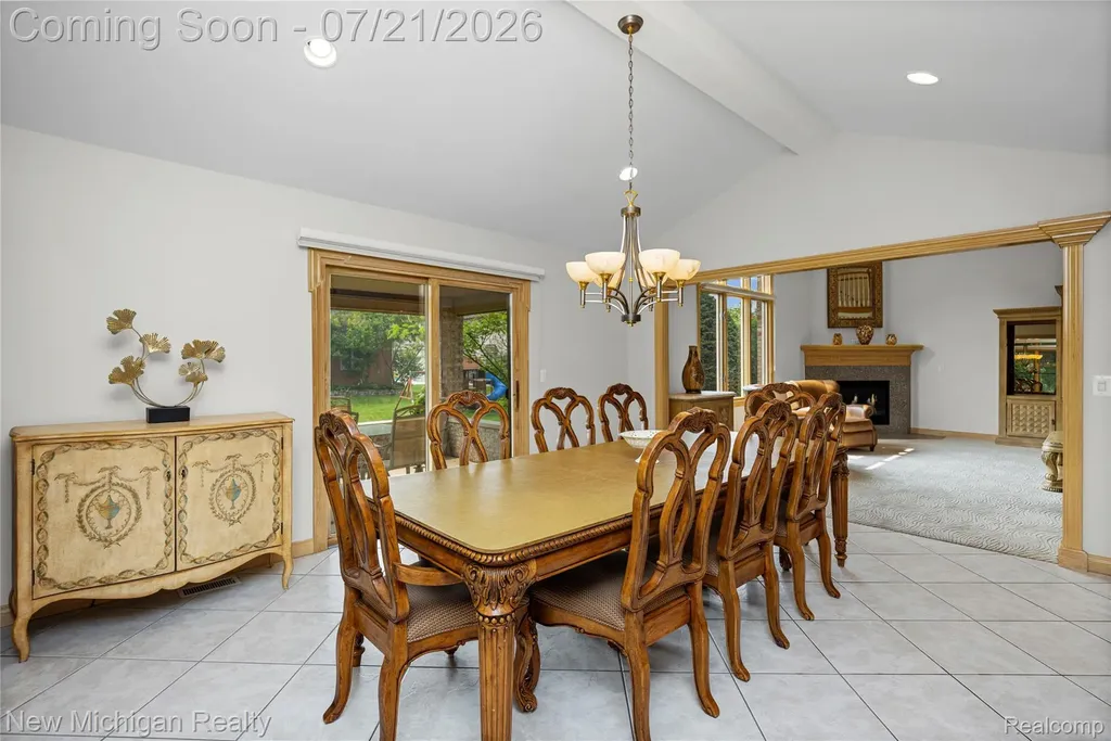 49787 Lakebridge Drive Shelby Charter Township MI 48315