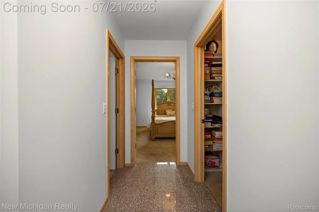 49787 Lakebridge Drive Shelby Charter Township MI 48315