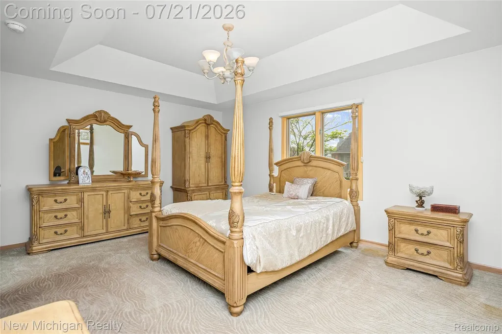 49787 Lakebridge Drive Shelby Charter Township MI 48315
