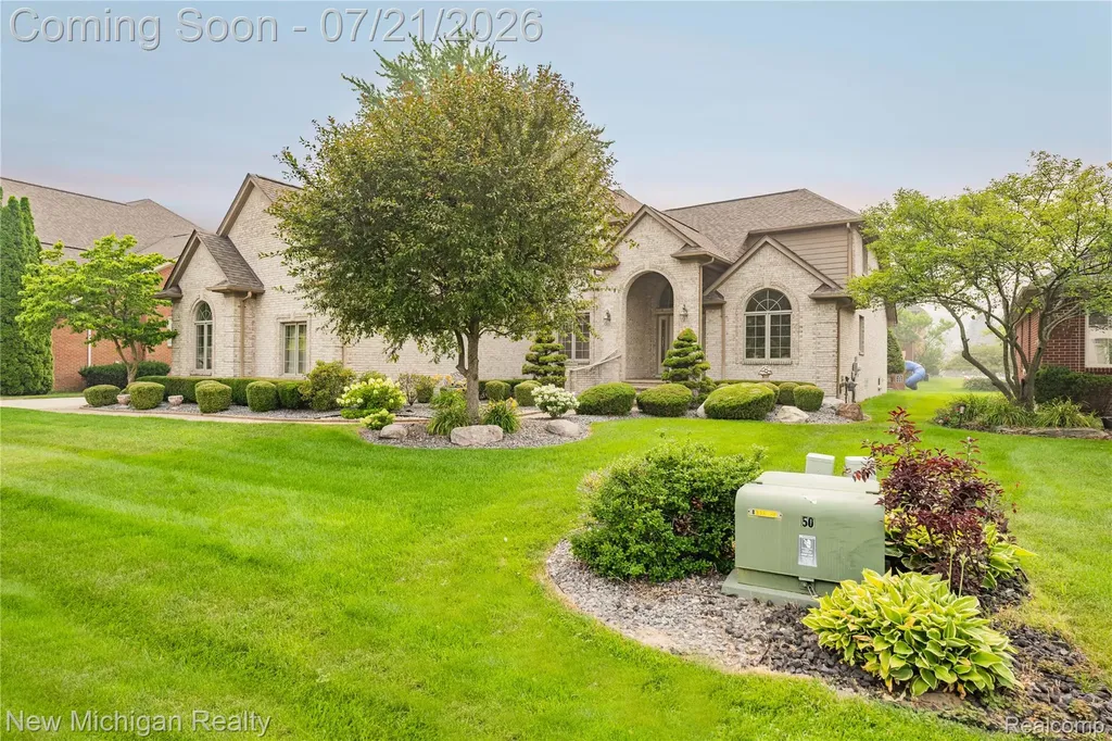 49787 Lakebridge Drive Shelby Charter Township MI 48315