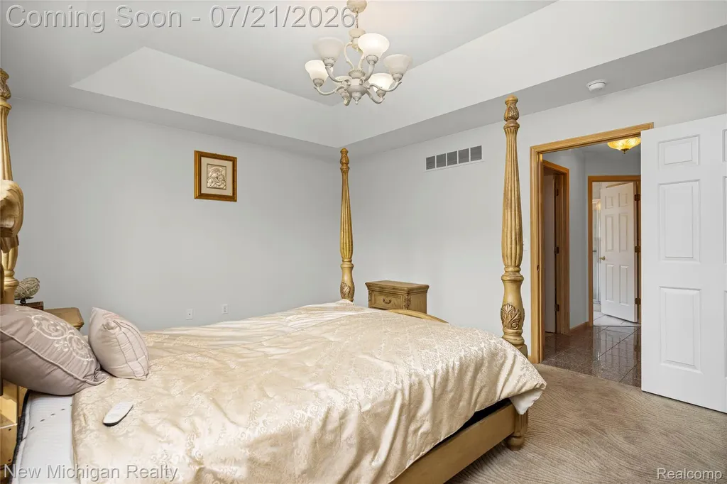 49787 Lakebridge Drive Shelby Charter Township MI 48315