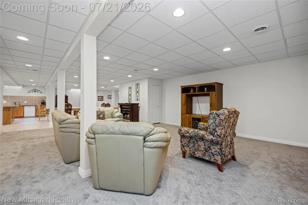 49787 Lakebridge Drive Shelby Charter Township MI 48315