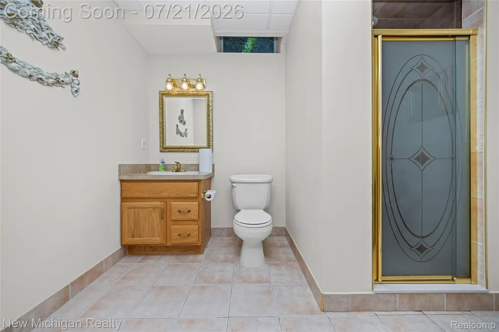 49787 Lakebridge Drive Shelby Charter Township MI 48315