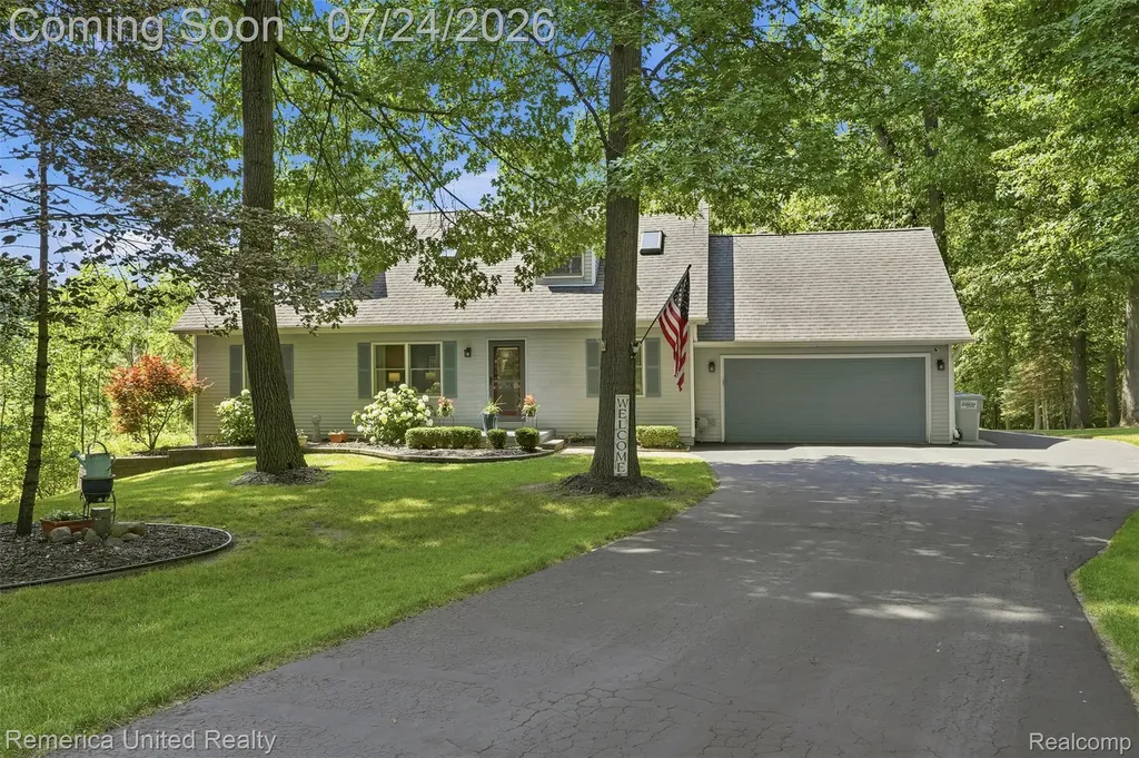 11922 Cody Creek Court Green Oak Township MI 48178