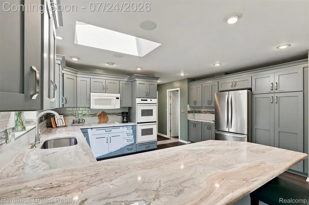 11922 Cody Creek Court Green Oak Township MI 48178
