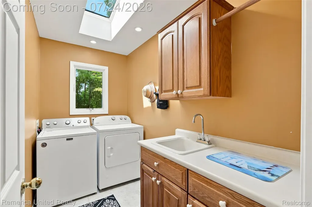 11922 Cody Creek Court Green Oak Township MI 48178