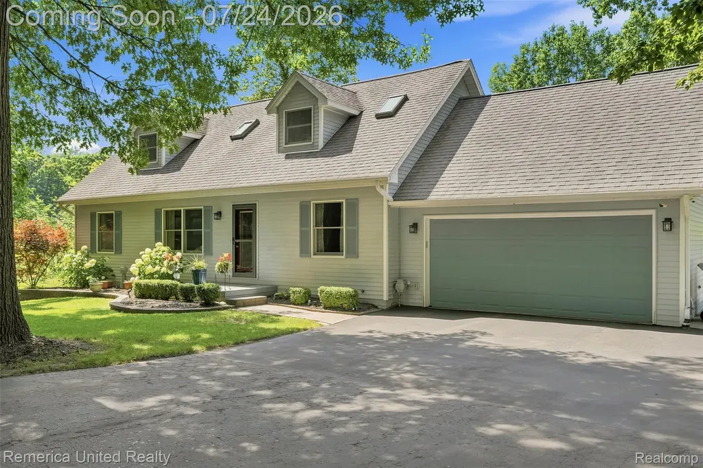 11922 Cody Creek Court Green Oak Township MI 48178
