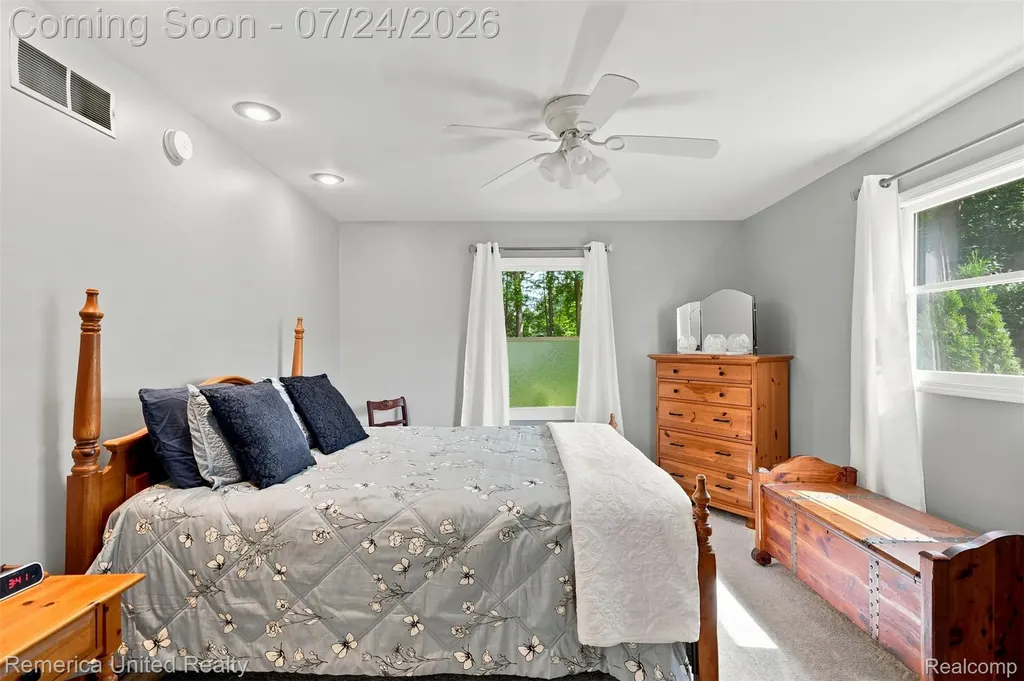 11922 Cody Creek Court Green Oak Township MI 48178
