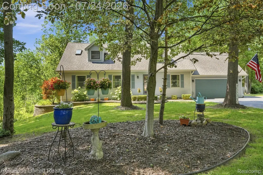 11922 Cody Creek Court Green Oak Township MI 48178