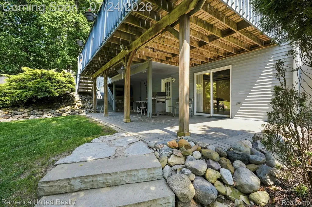 11922 Cody Creek Court Green Oak Township MI 48178