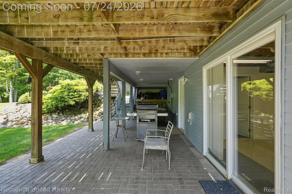 11922 Cody Creek Court Green Oak Township MI 48178