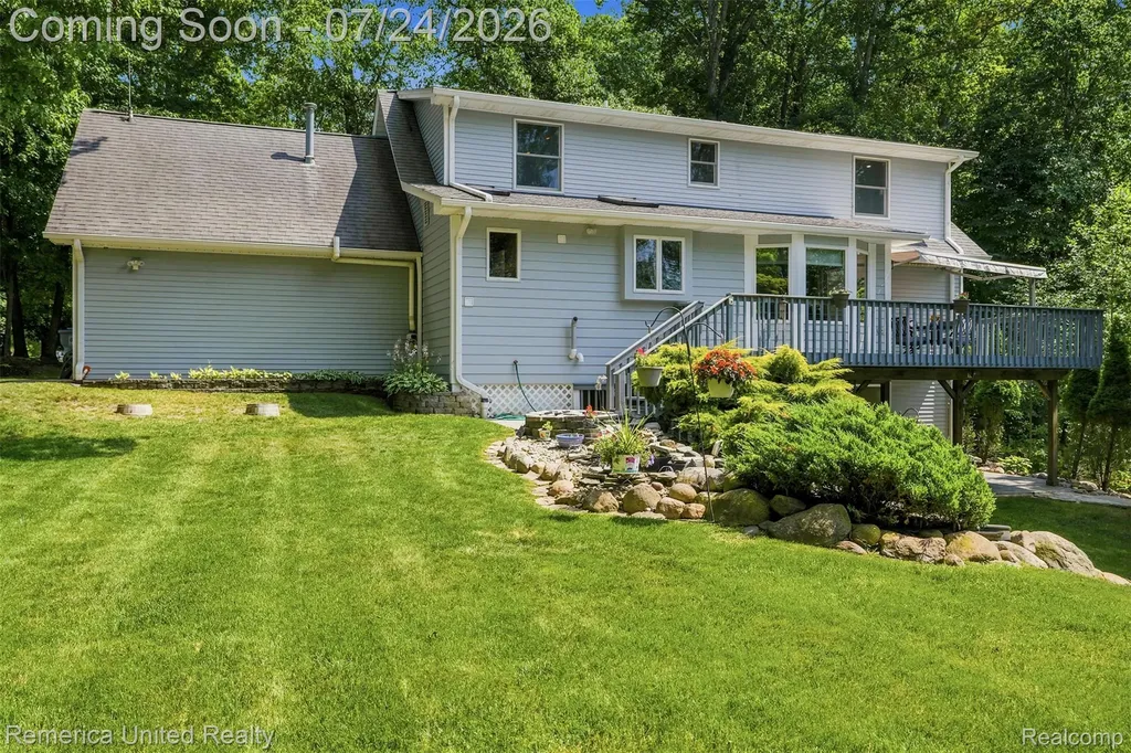 11922 Cody Creek Court Green Oak Township MI 48178