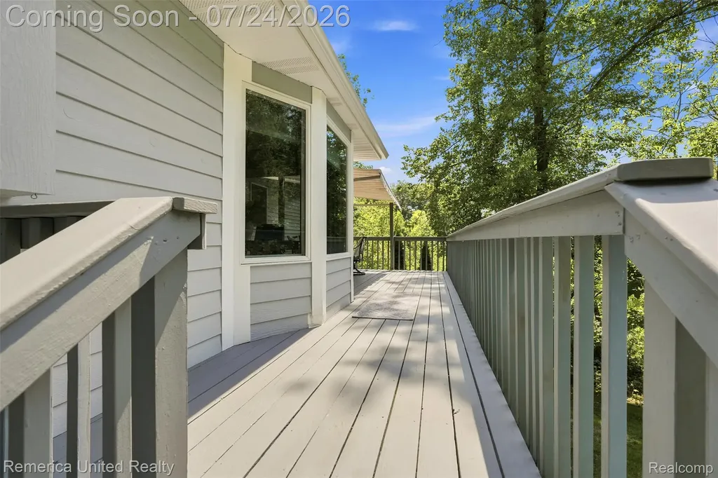 11922 Cody Creek Court Green Oak Township MI 48178