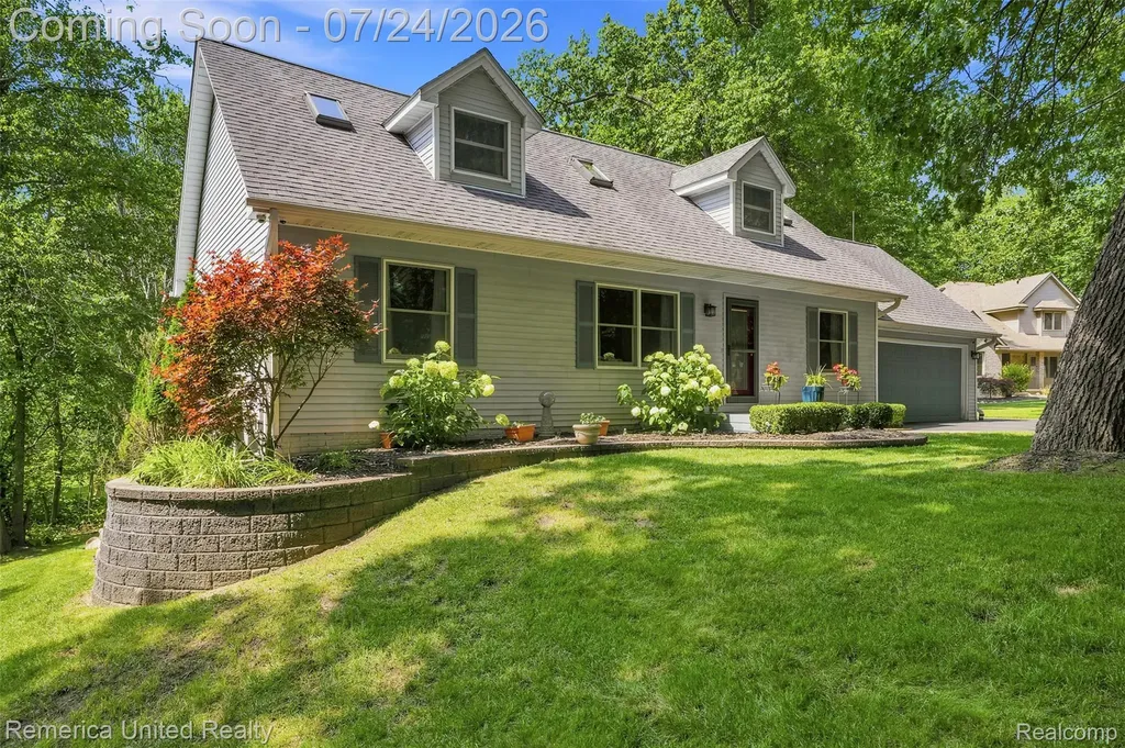 11922 Cody Creek Court Green Oak Township MI 48178