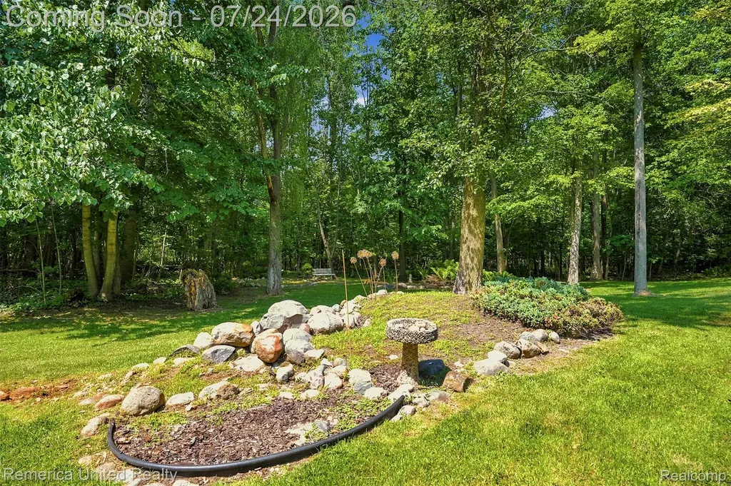 11922 Cody Creek Court Green Oak Township MI 48178