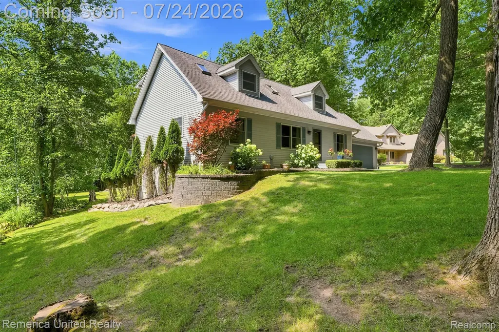 11922 Cody Creek Court Green Oak Township MI 48178