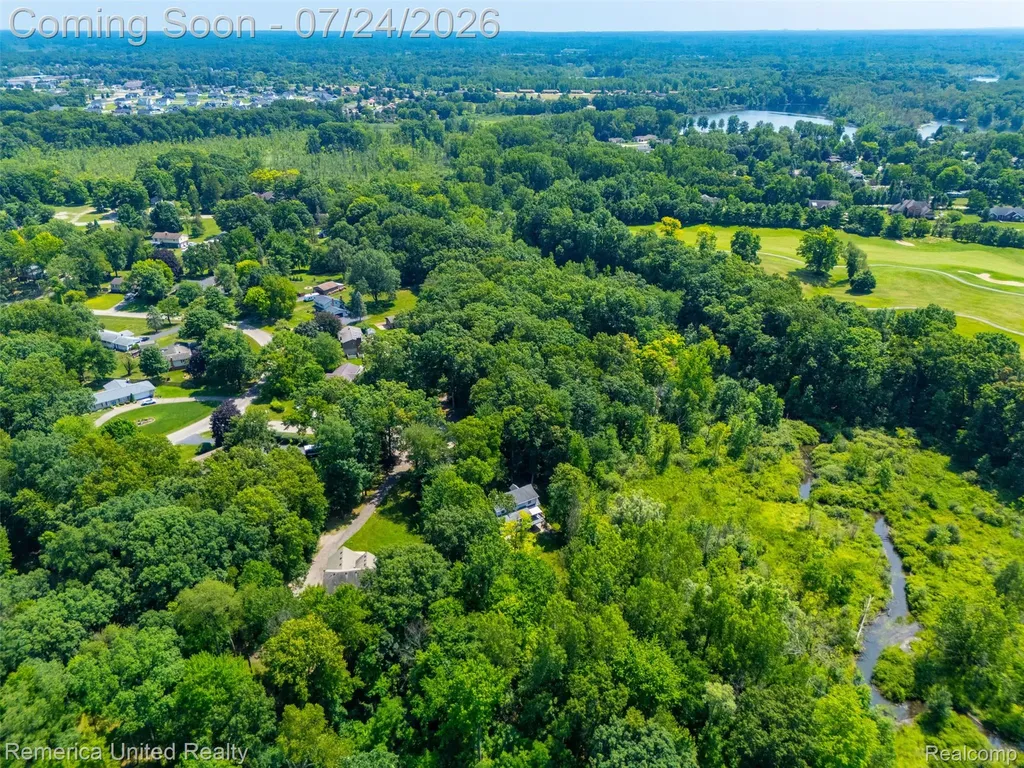 11922 Cody Creek Court Green Oak Township MI 48178