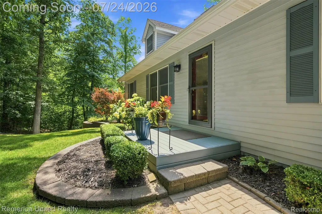 11922 Cody Creek Court Green Oak Township MI 48178