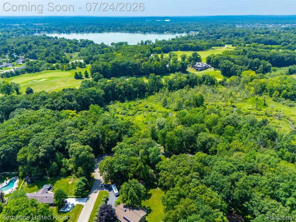 11922 Cody Creek Court Green Oak Township MI 48178