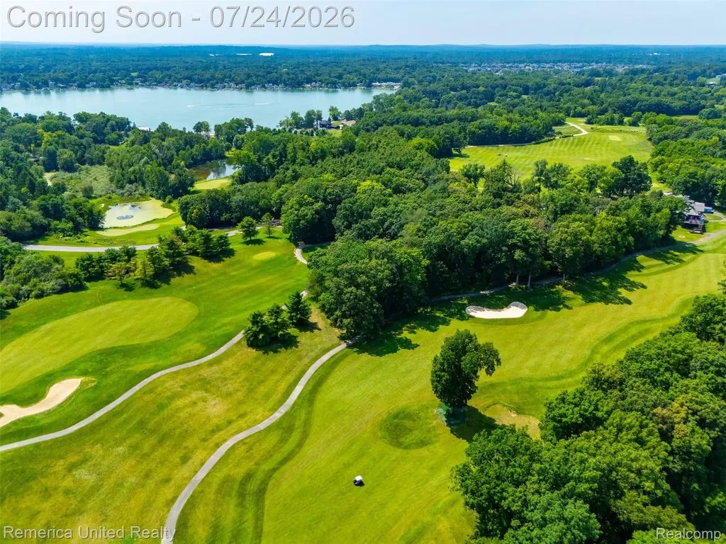 11922 Cody Creek Court Green Oak Township MI 48178