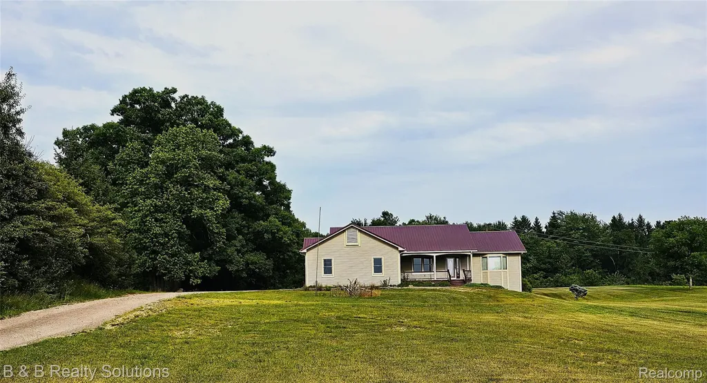 5868 Marathon Road Marathon Township MI 48464