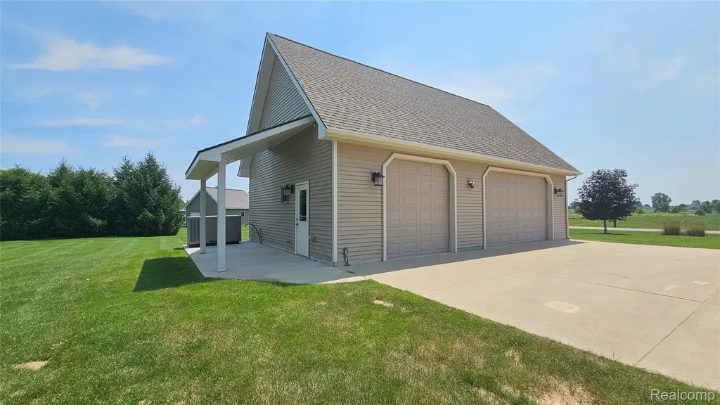 7297 S Pinefield Drive Webster Township MI 48130