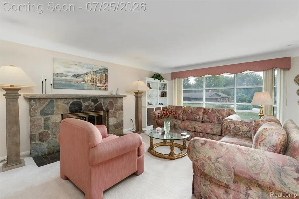 24800 N Cromwell Drive Franklin Village MI 48025