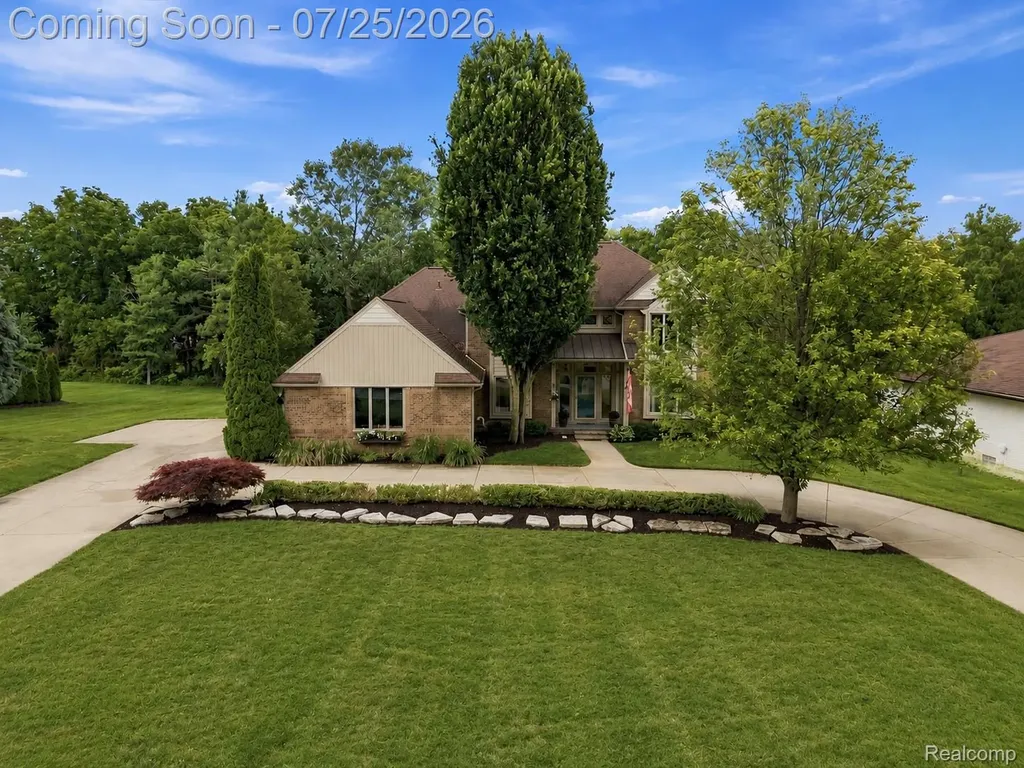 61076 Miriam Drive Washington Township MI 48094