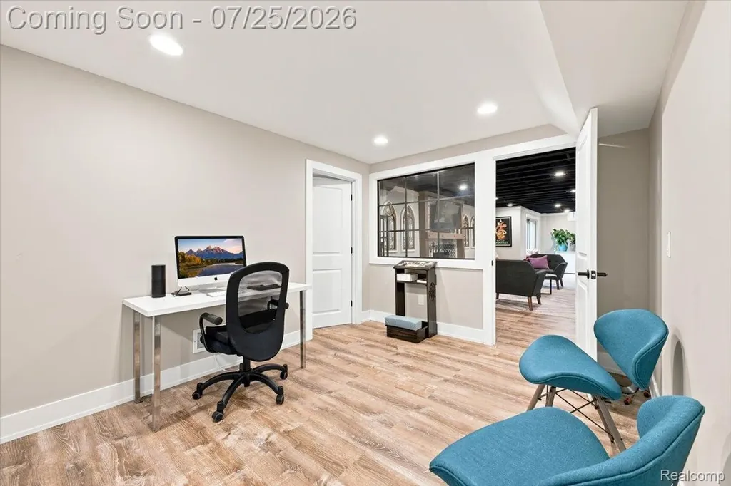 61076 Miriam Drive Washington Township MI 48094