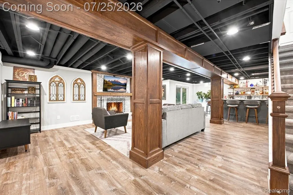 61076 Miriam Drive Washington Township MI 48094