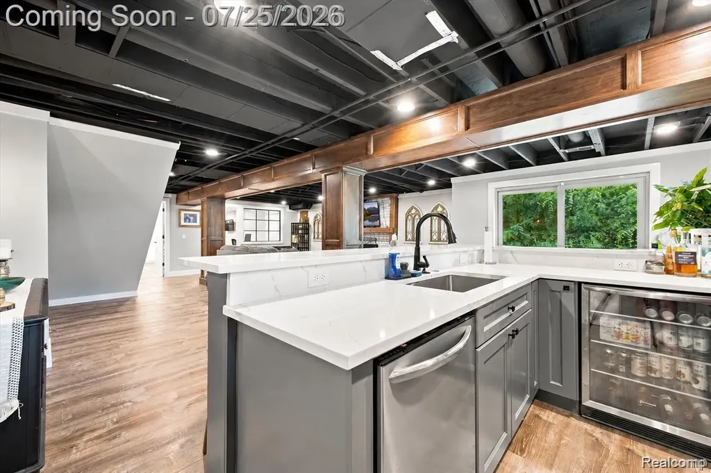 61076 Miriam Drive Washington Township MI 48094