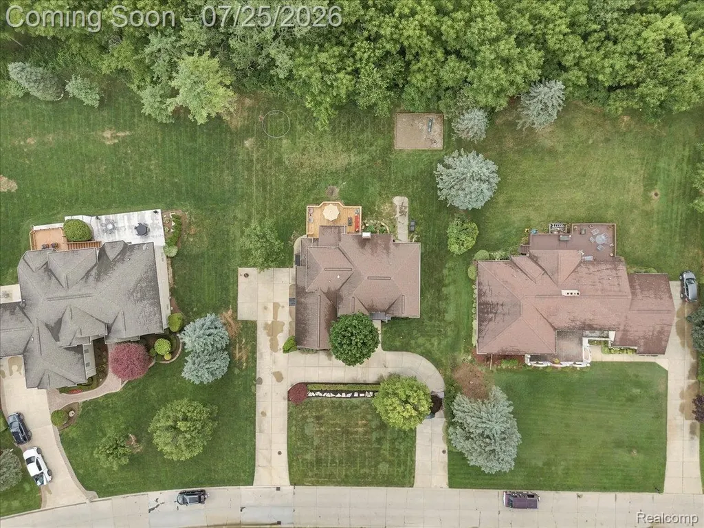 61076 Miriam Drive Washington Township MI 48094