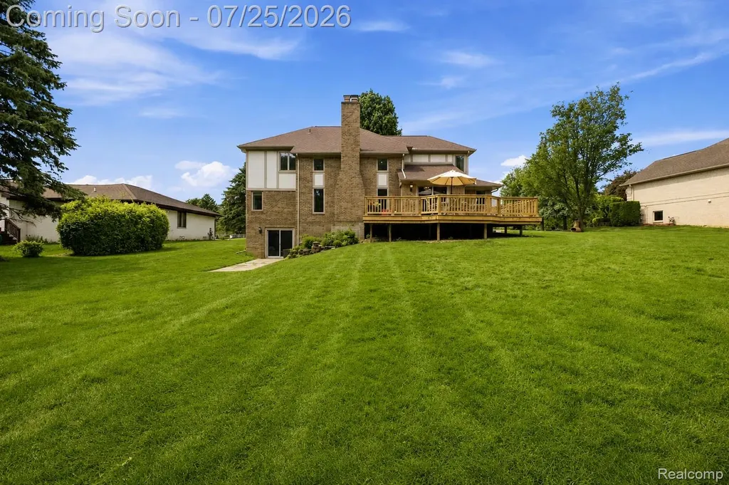 61076 Miriam Drive Washington Township MI 48094