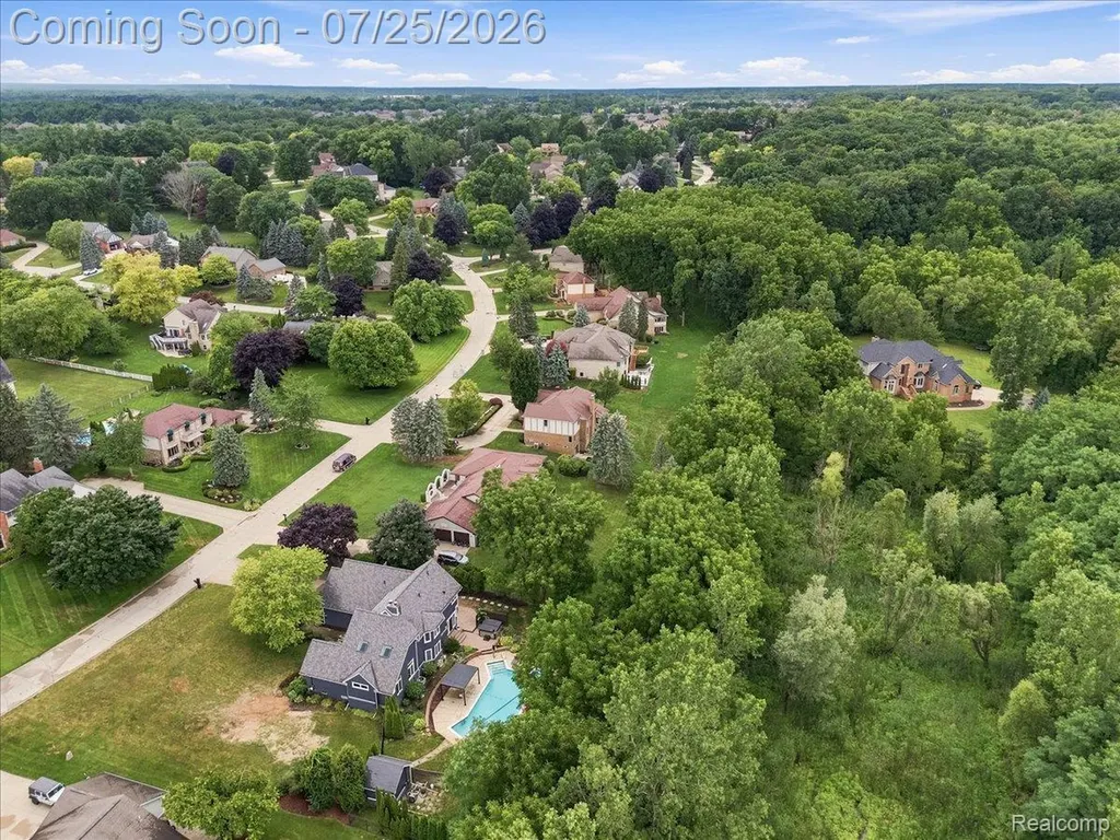 61076 Miriam Drive Washington Township MI 48094