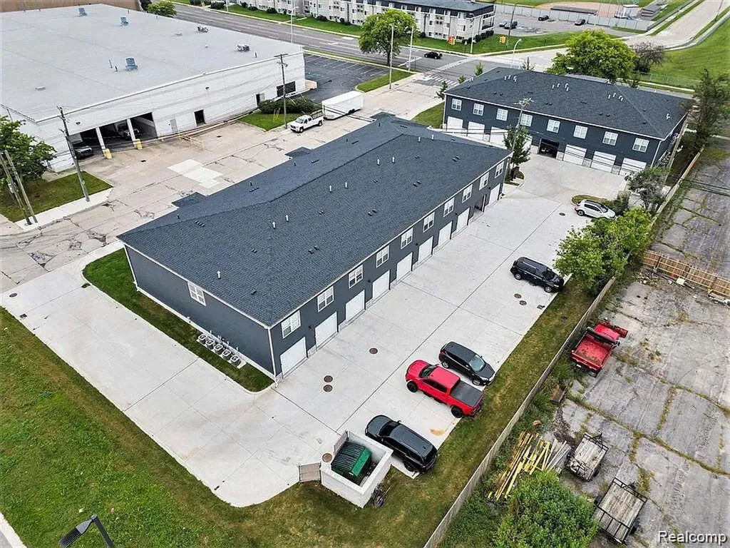 1251 E Woodward Heights Boulevard Hazel Park City MI 48030