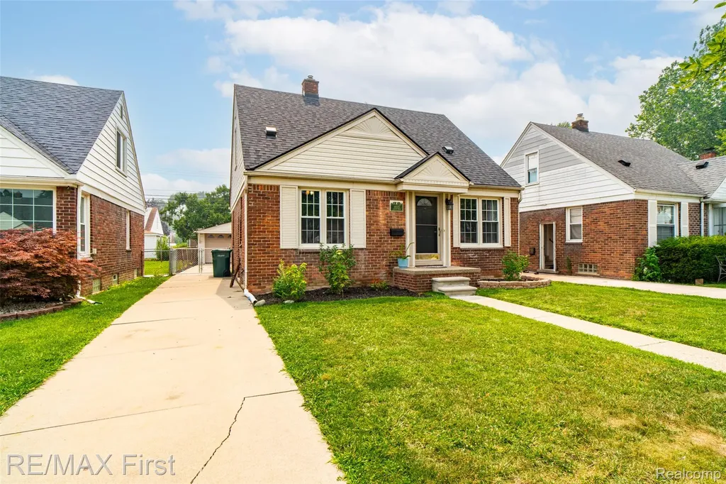 18223 Audette Street Dearborn City MI 48124