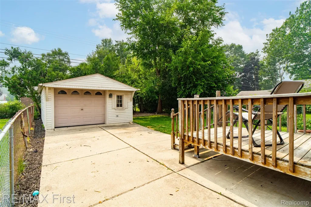 18223 Audette Street Dearborn City MI 48124
