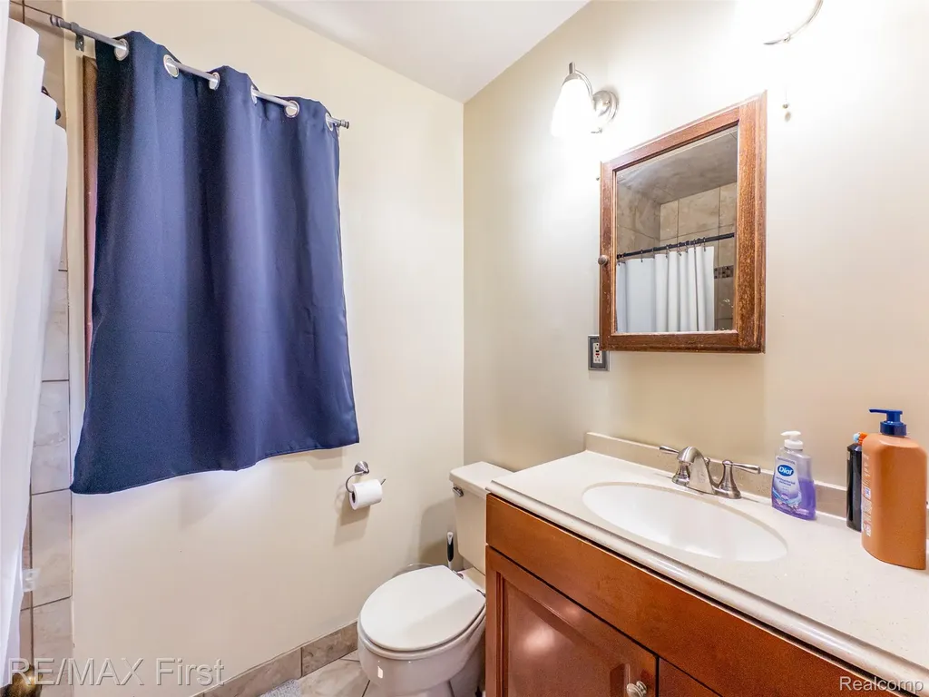 18223 Audette Street Dearborn City MI 48124
